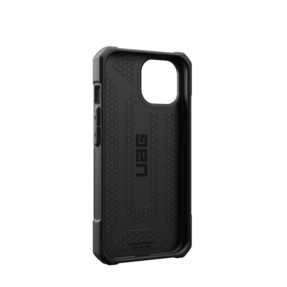 Carbon Fiber UAG Monarch Series iPhone 15 Case | MC9382516